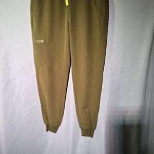 FIGS Women's Martini Olive Zamora™ - Jogger Scrub Pants